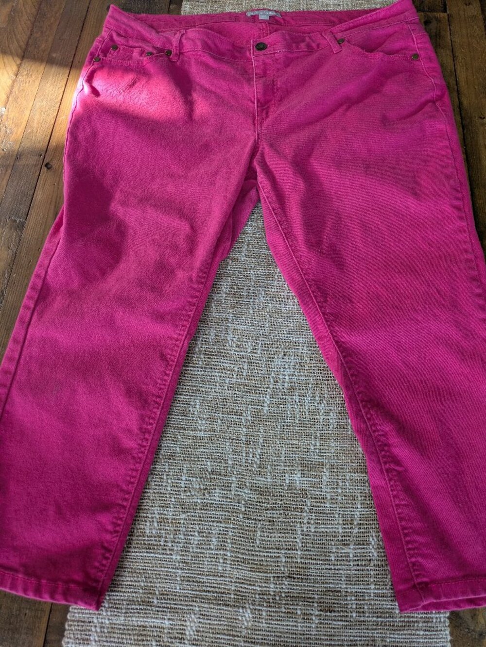 woman within pink 5 pocket jean capri woman size 18 petite #209